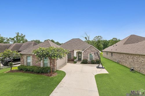 11343 Oak Run Dr, Geismar, LA, 70734-3094 | Card Image