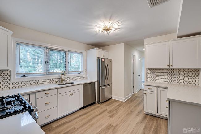 103 Stillwell Rd, House other with 4 bedrooms, 3 bathrooms and null parking in KENDALL PARK NJ | Image 6