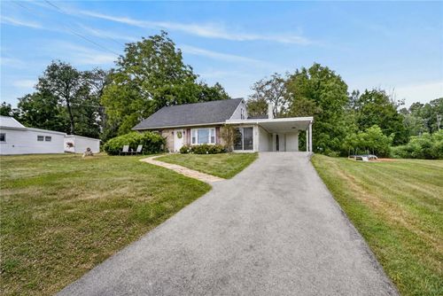 3123 Orefield Rd, Allentown, PA, 18104-9746 | Card Image