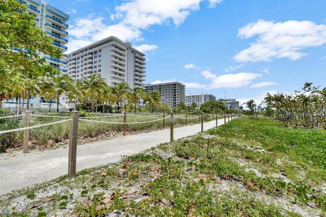 PHH - 9225 Collins Ave, Condo with 3 bedrooms, 3 bathrooms and null parking in Surfside FL | Image 65