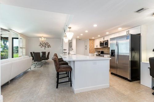 apt-e109-1915 Lavers Cir, Delray Beach, FL, 33444-7804 | Card Image