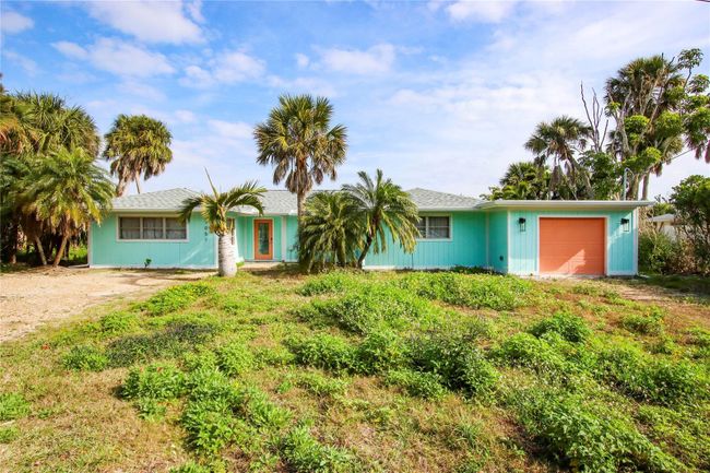 1057 Blue Heron Dr, House other with 2 bedrooms, 3 bathrooms and null parking in Sanibel FL | Image 14