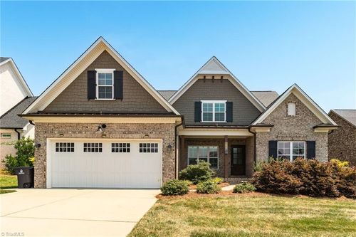 1637 Wisteria Dr, Winston Salem, NC, 27106-6285 | Card Image