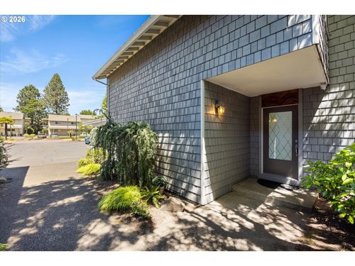 530 N Hayden Bay Dr, Portland, OR, 97217-7962 | Card Image