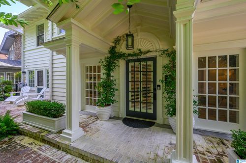 1060 32nd Street Ensley, BIRMINGHAM, AL, 35218-2646 | Card Image