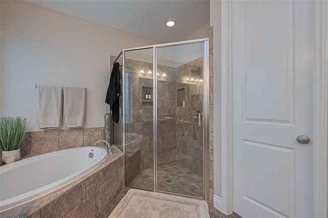 Master bathroom | Image 28