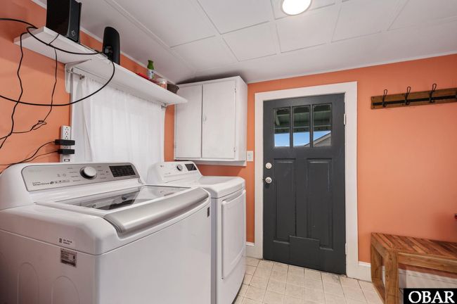 300 S Virginia Dare Trl, House other with 4 bedrooms, 2 bathrooms and null parking in Kill Devil Hills NC | Image 16