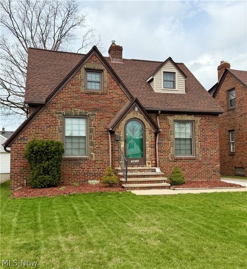 7414 Dartworth Dr, Parma, OH, 44129-3920 | Card Image