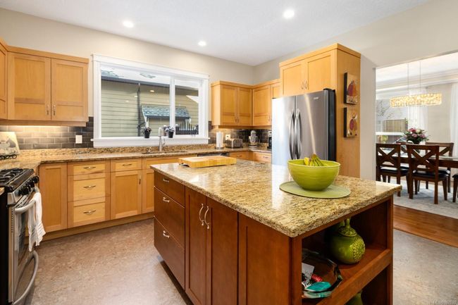2499 Glendoik Way, House other with 3 bedrooms, 3 bathrooms and 6 parking in Mill Bay BC | Image 39
