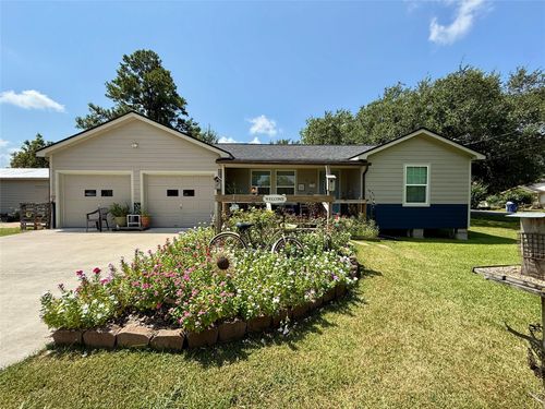 317 Crews Way, West Columbia, TX, 77486-3129 | Card Image