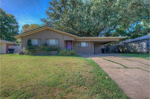2608 Douglas Dr, Bossier City, LA, 71111-3452 | Card Image
