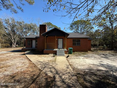 8356 Louisiana Ave, Gulfport, MS, 39501-8211 | Card Image