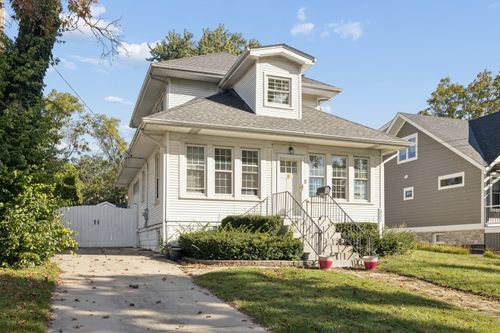 333 Chicago Ave, Hinsdale, IL, 60521-4236 | Card Image