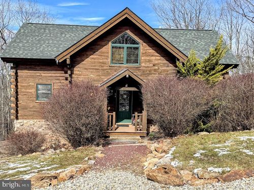 54 Summit Rd, Hazleton, PA, 18202-8216 | Card Image