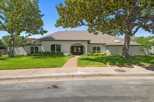 17209 Graystone Dr, Dallas, TX, 75248-1613 | Card Image