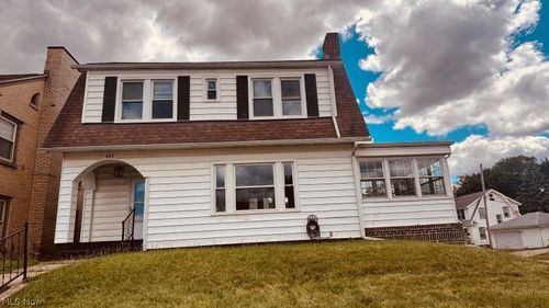 407 Korman Ave Ne, Massillon, OH, 44646-4535 | Card Image