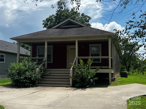 304 Hazel Mill Rd, Asheville, NC, 28806-3632 | Card Image