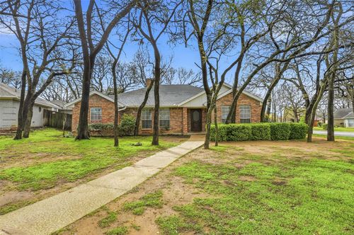 2004 Glen Creek Ct, Arlington, TX, 76015-3832 | Card Image
