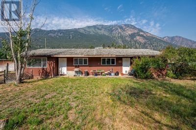 290 Davidson Cres, Home with 4 bedrooms, 2 bathrooms and null parking in Lillooet BC | Image 2