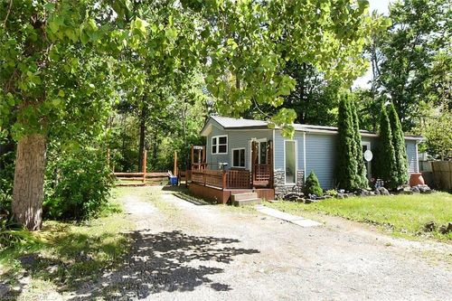 124 Otto Dr, Freelton, ON, L8B1A5 | Card Image