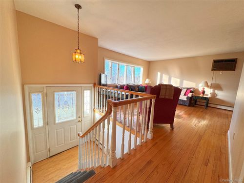 15 Ridge Rd, Hopewell Junction, NY, 12533-5340 | Card Image