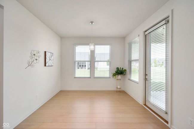 Dining Area | Image 17