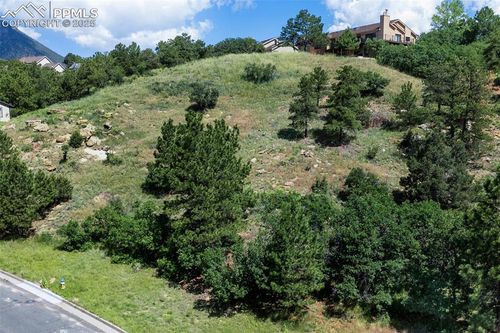 7137 Oak Valley Dr, Colorado Springs, CO, 80919-3410 | Card Image