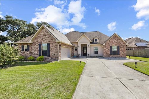 341 Old Place Ln, Madisonville, LA, 70447-3118 | Card Image