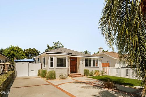 15233 Camarillo St, Sherman Oaks, CA, 91403-1917 | Card Image