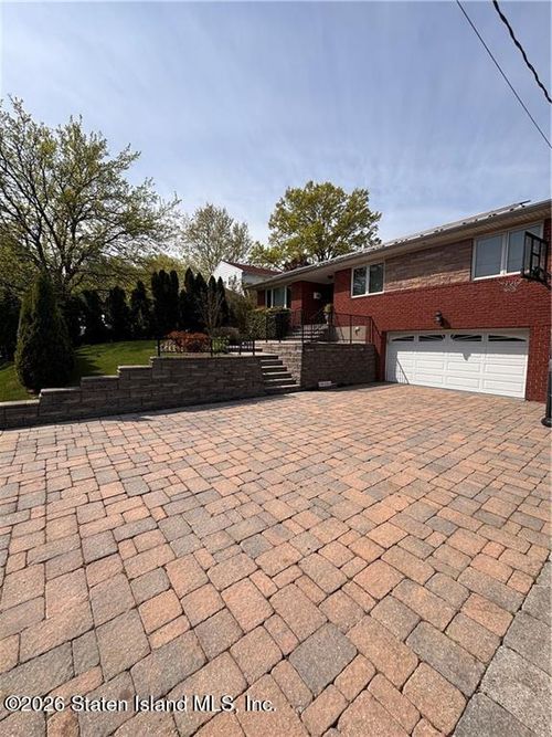 27 Witteman Place, Staten Island, NY, 10301 | Card Image