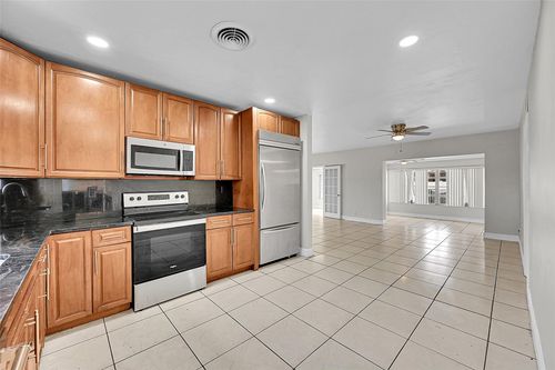 6602 Nw 9th St, Plantation, FL, 33317-1232 | Card Image