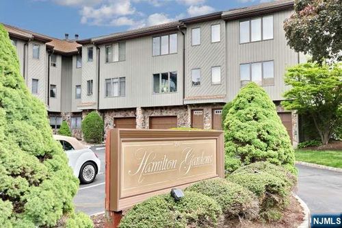 290 Hamilton Pl, Hackensack, NJ, 07601-3676 | Card Image