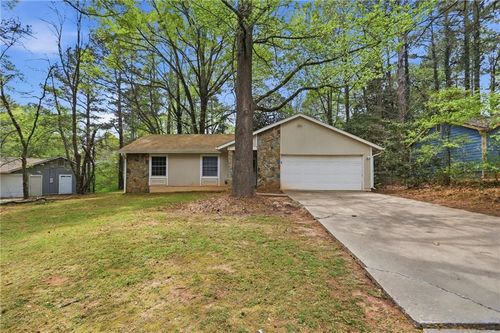 44 Burnham Cir, Jonesboro, GA, 30238-4602 | Card Image