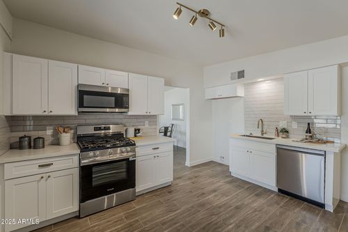 7139 E Arcadia Cir, Mesa, AZ, 85208-1004 | Card Image