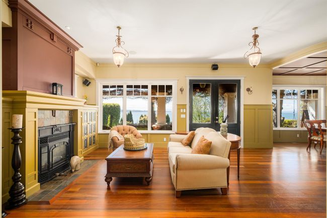 14732 Upper Roper Avenue, House other with 4 bedrooms, 3 bathrooms and 3 parking in White Rock BC | Image 4
