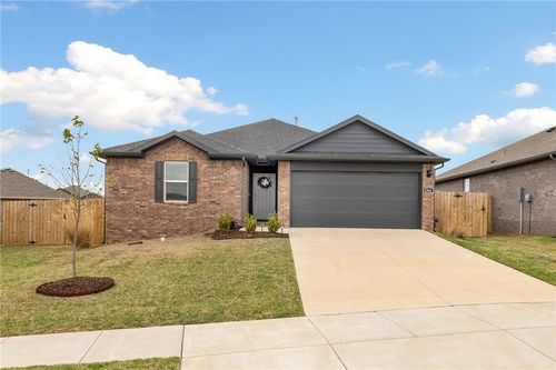 5561 Southwood Ave, Springdale, AR, 72764-4036 | Card Image