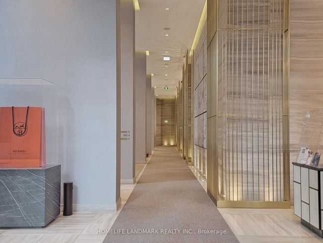 3302 - 50 Charles St E, Condo with 0 bedrooms, 1 bathrooms and null parking in Toronto ON | Image 5