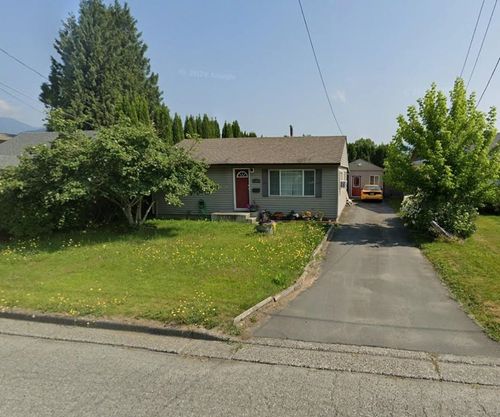 45399 Wellington Ave, Chilliwack, BC, V2P2G2 | Card Image