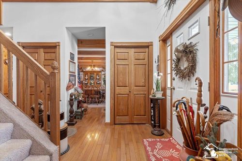 7577 S Huron River Dr, South Rockwood, MI, 48179-9611 | Card Image