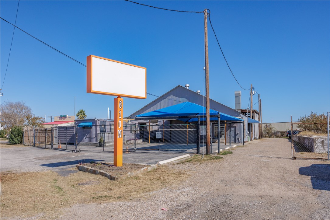 610 N Port Ave, Corpus Christi, TX 78408