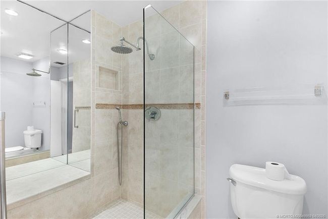 APT-1604 - 9900 S Ocean Dr, Condo with 2 bedrooms, 2 bathrooms and null parking in Jensen Beach FL | Image 26