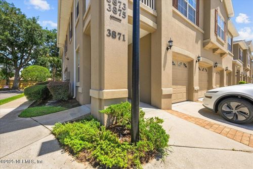 3871 Summer Grove Way N, JACKSONVILLE, FL, 32257-8878 | Card Image