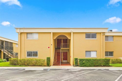 b202-1000 Lake Of The Woods Blvd, FERN PARK, FL, 32730-2995 | Card Image