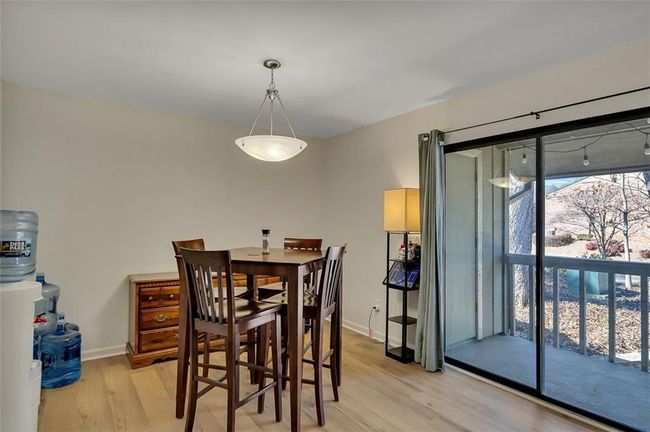 702 Hanover Ln Se, Condo with 2 bedrooms, 2 bathrooms and 2 parking in Marietta GA | Image 10