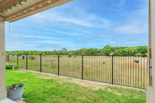 112 Plumed Thistle Dr, Fort Worth, TX, 76131-1696 | Card Image