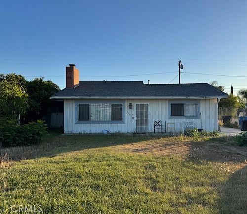 4020 Byron St, Corona, CA, 92879-1819 | Card Image