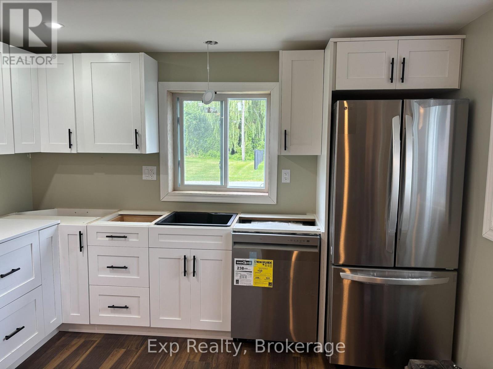 Residential in Quinte West (Sidney Ward) 3
