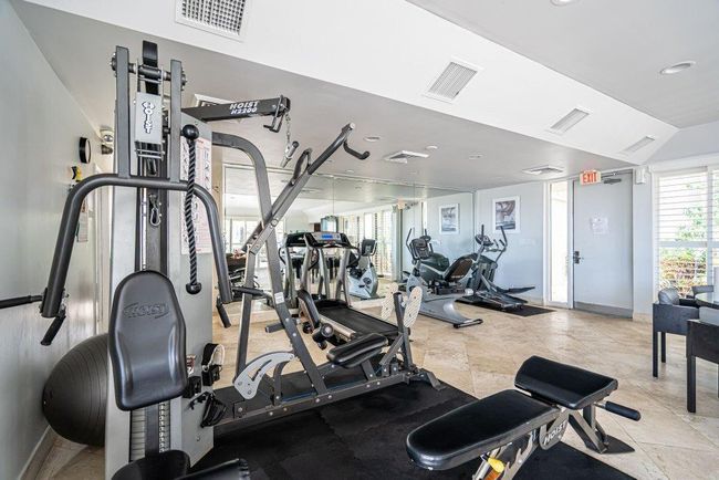 APT-411 - 1830 Embassy Dr, Condo with 1 bedrooms, 1 bathrooms and null parking in West Palm Beach FL | Image 12