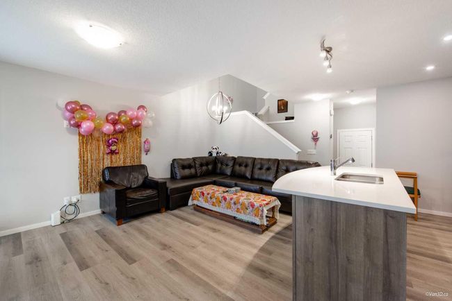 166 Cityside Grove Ne, Home with 3 bedrooms, 2 bathrooms and 4 parking in Calgary AB | Image 13