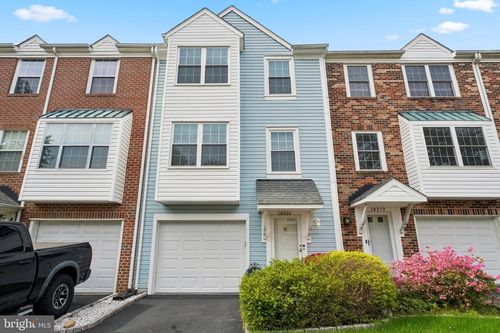 18219 Fox Chase Cir, OLNEY, MD, 20832-3003 | Card Image